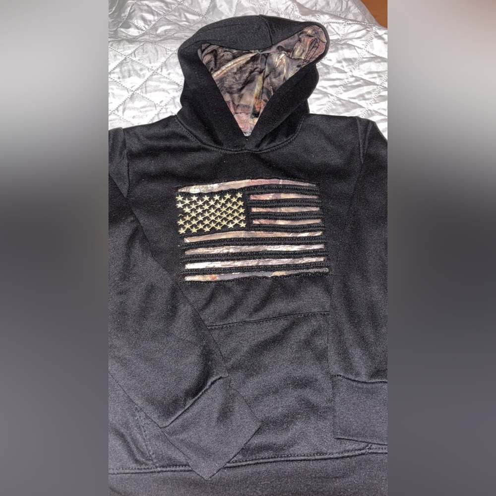 Mossy Oak Boy’s Black Hoodie with Camouflage American Flag
